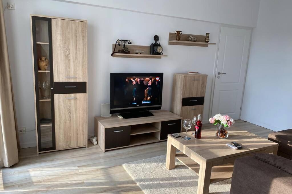 Magheru Cozy New Apartament 2 Rooms Bukarest Kültér fotó