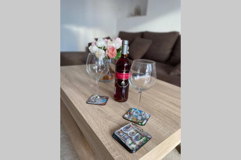 Magheru Cozy New Apartament 2 Rooms Bukarest Kültér fotó