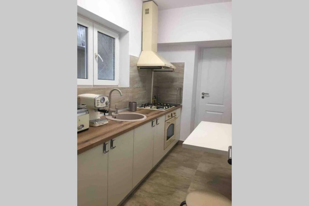 Magheru Cozy New Apartament 2 Rooms Bukarest Kültér fotó